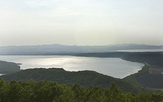 天都山から見た網走湖